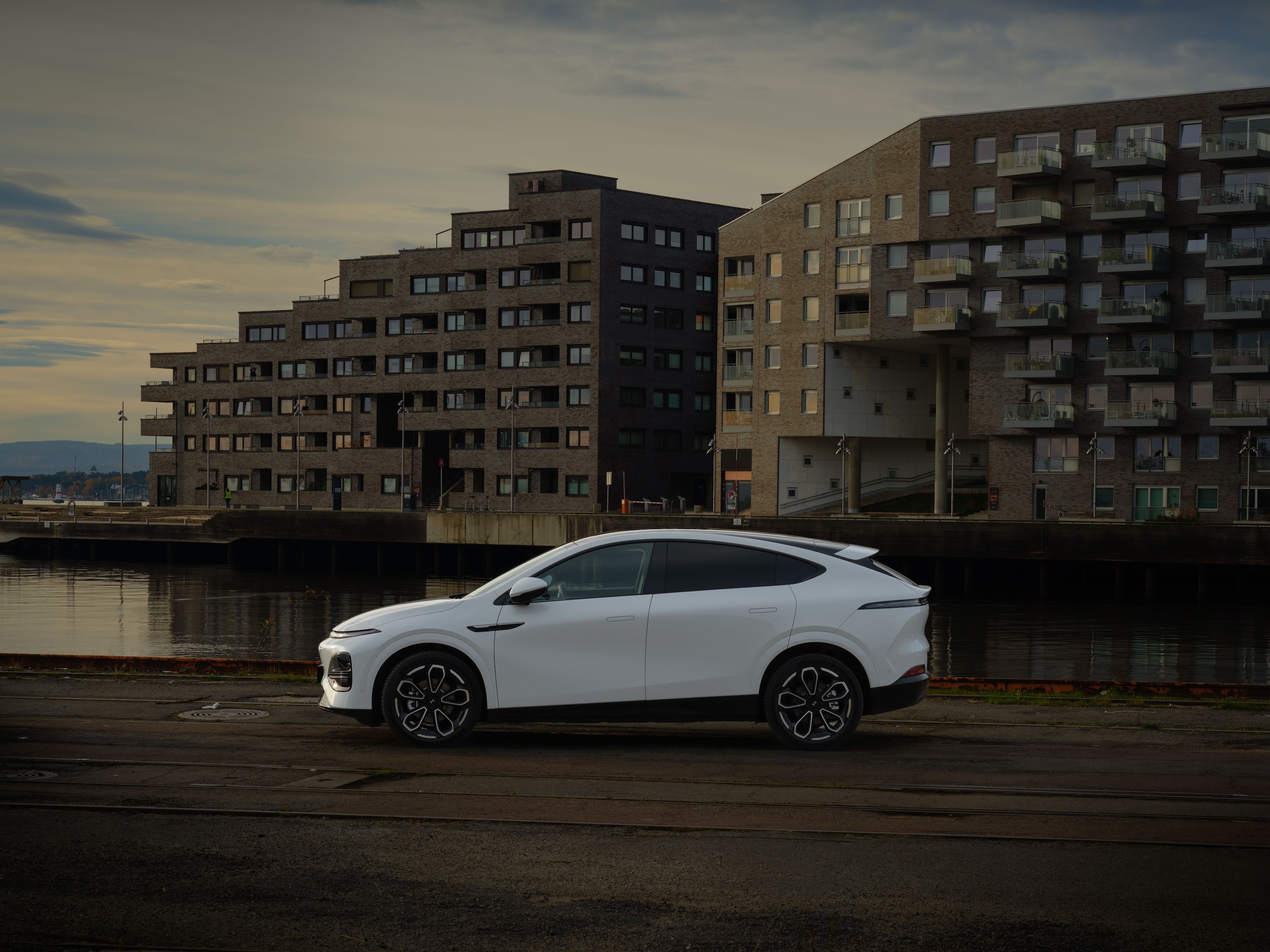 Q2 campaign NO G6 rwd